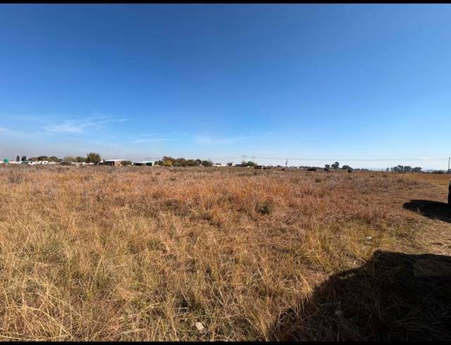 LAND FOR SALE IN NELSONIA